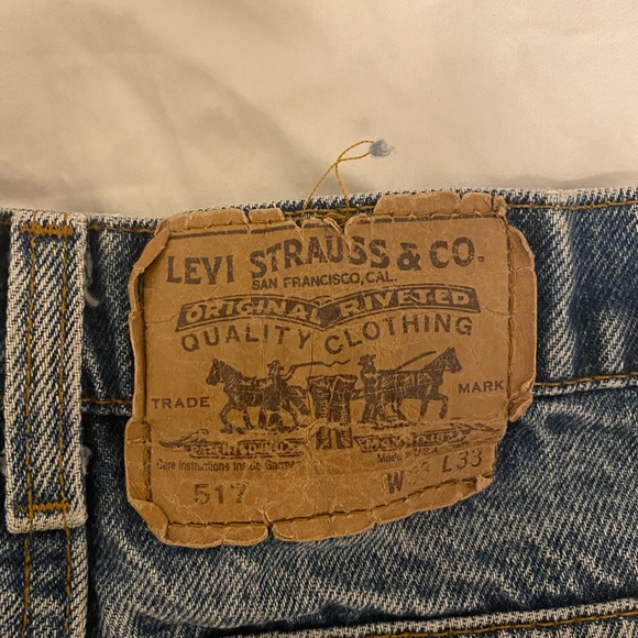 Levi shorts - Picture 3 of 3